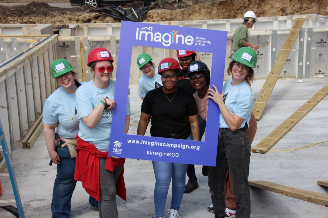 Click above to learn about volunteering with Imagine